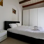 Spacious 3br With Private Garden T5 * St. Julian's