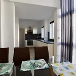 Spacious 3br With Private Garden T5 Apartament St. Julian's