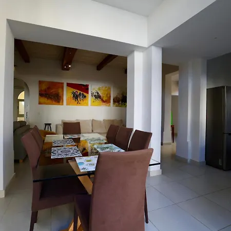 Spacious 3br With Private Garden T5 Saint Julian's