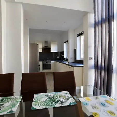 Spacious 3br With Private Garden T5 公寓 Saint Julian's
