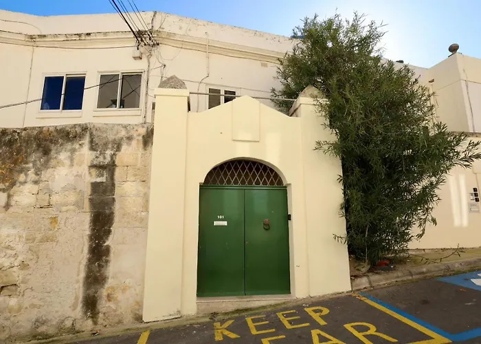 Spacious 3br With Private Garden T5 Apartamento